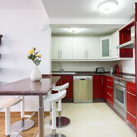 Exclusive Penthouse Playa Las Vistas 4 Close To The Sea And Beach, Aircondition For A Fee, Wifi, Terrace, Heated Pool Playa de las Americas  Exteriér fotografie