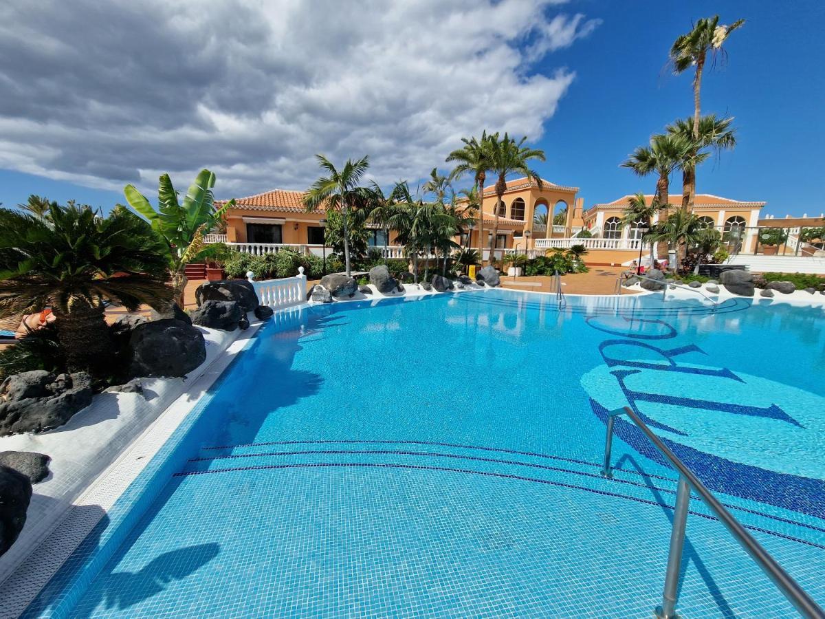 Exclusive Penthouse Playa Las Vistas 4 Close To The Sea And Beach, Aircondition For A Fee, Wifi, Terrace, Heated Pool Playa de las Americas  Exteriér fotografie