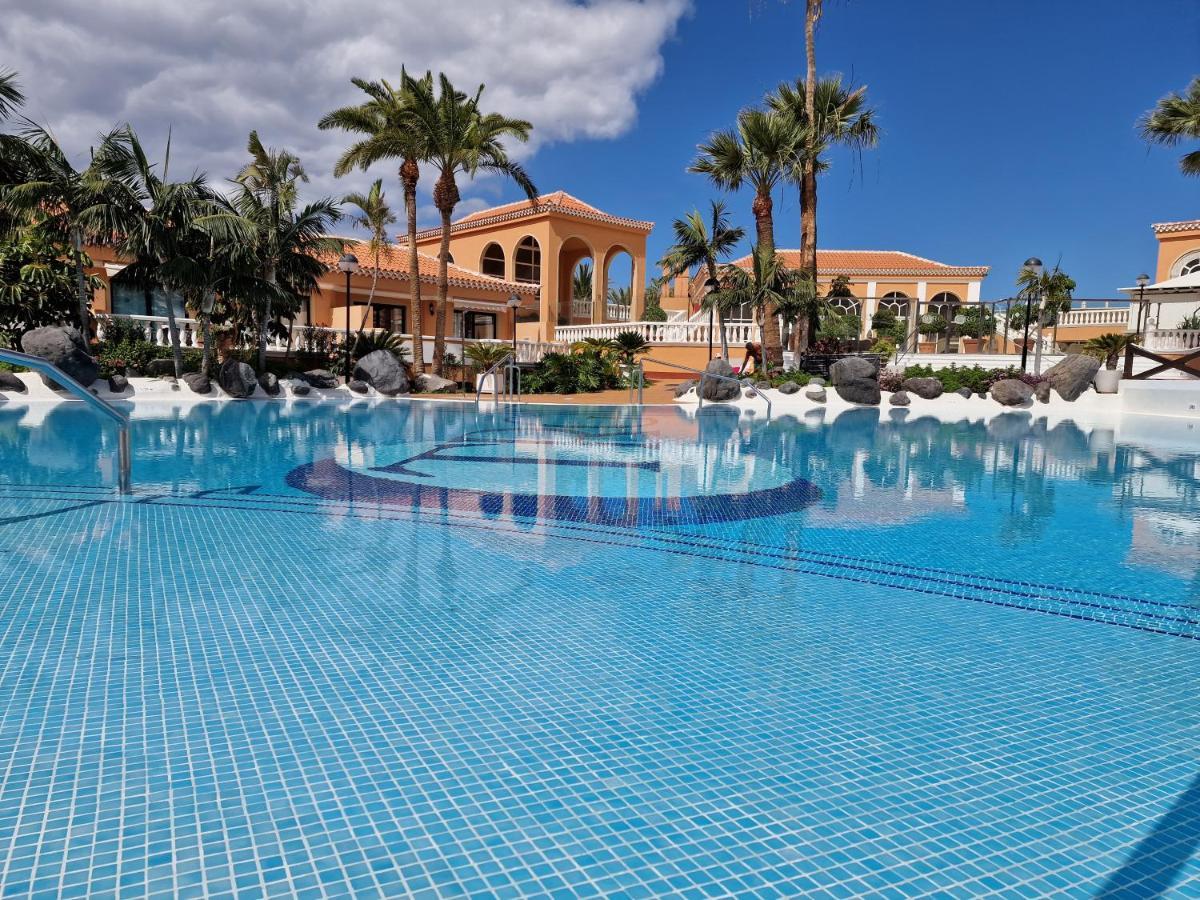 Exclusive Penthouse Playa Las Vistas 4 Close To The Sea And Beach, Aircondition For A Fee, Wifi, Terrace, Heated Pool Playa de las Americas  Exteriér fotografie