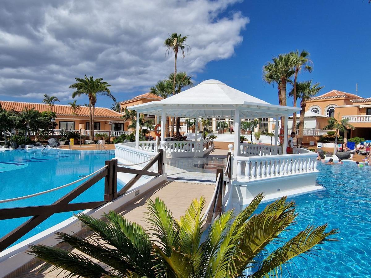 Exclusive Penthouse Playa Las Vistas 4 Close To The Sea And Beach, Aircondition For A Fee, Wifi, Terrace, Heated Pool Playa de las Americas  Exteriér fotografie